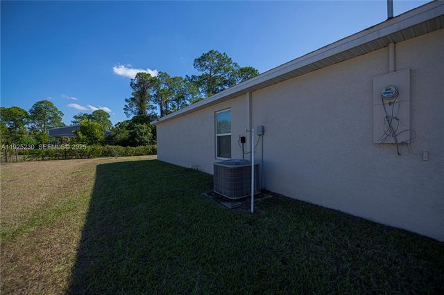 6058 S Moss Circle, La Belle, FL 33935
