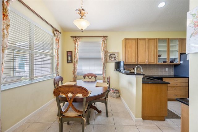 171 NW Swann Mill Circle, Port St Lucie, FL 34986