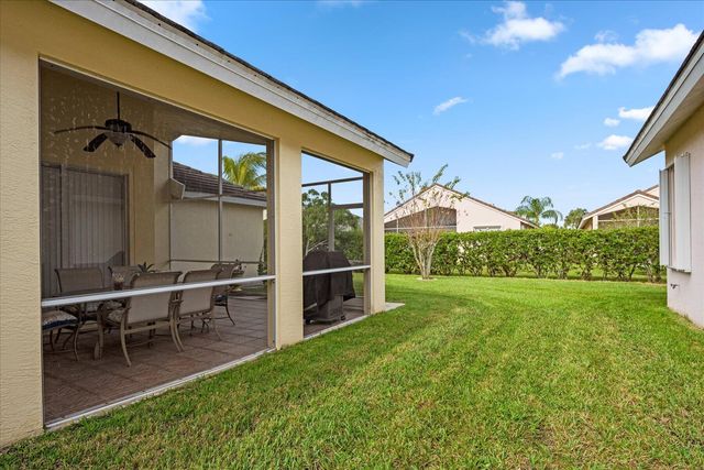 171 NW Swann Mill Circle, Port St Lucie, FL 34986