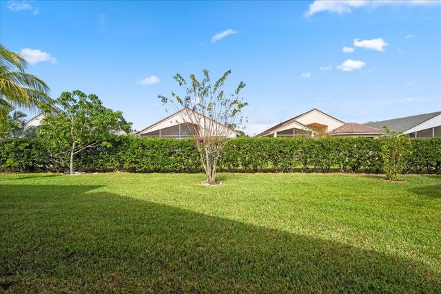 171 NW Swann Mill Circle, Port St Lucie, FL 34986