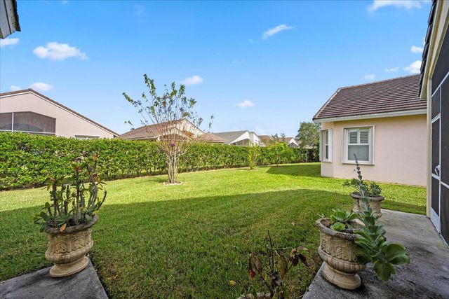 171 NW Swann Mill Circle, Port St Lucie, FL 34986