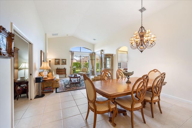 171 NW Swann Mill Circle, Port St Lucie, FL 34986