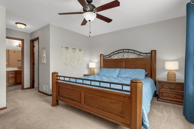 4940 Underwood Lane N 4940G, Plymouth, MN 55442