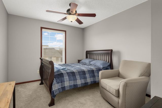 4940 Underwood Lane N 4940G, Plymouth, MN 55442