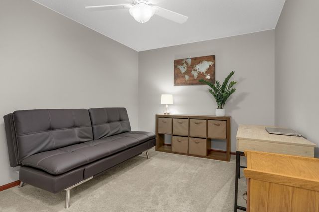 4940 Underwood Lane N 4940G, Plymouth, MN 55442