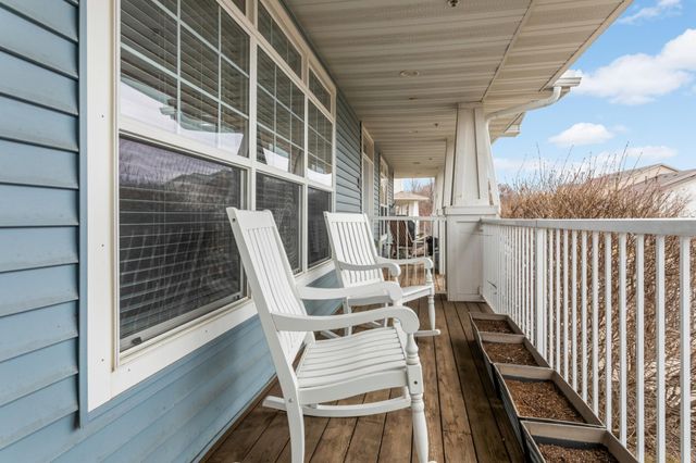 4940 Underwood Lane N 4940G, Plymouth, MN 55442