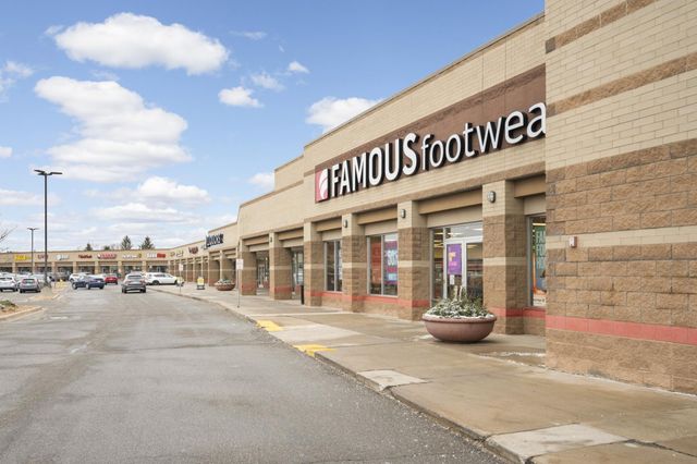 4940 Underwood Lane N 4940G, Plymouth, MN 55442