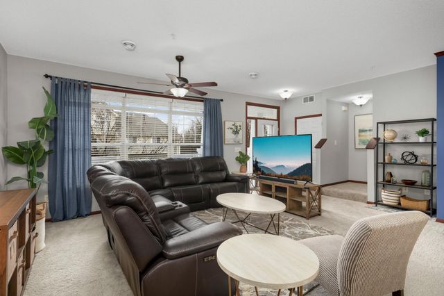 4940 Underwood Lane N 4940G, Plymouth, MN 55442