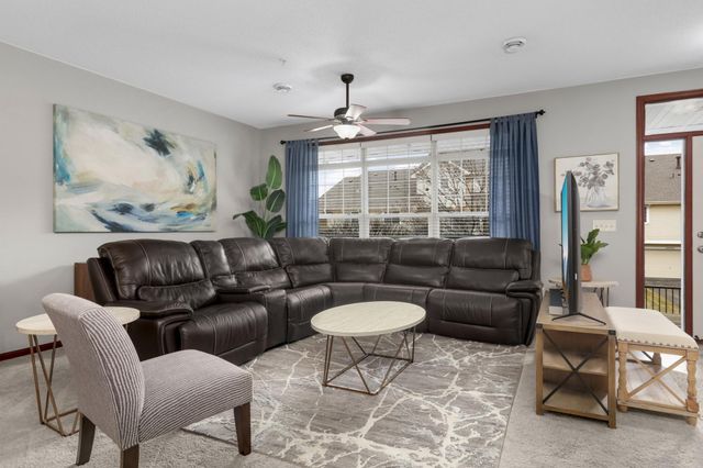 4940 Underwood Lane N 4940G, Plymouth, MN 55442