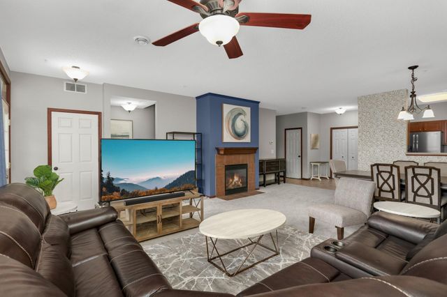 4940 Underwood Lane N 4940G, Plymouth, MN 55442