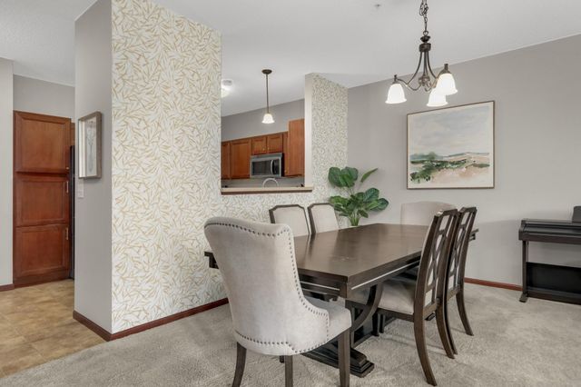 4940 Underwood Lane N 4940G, Plymouth, MN 55442