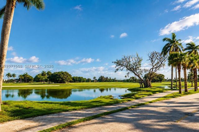909 N 13th Ct, Hollywood, FL 33019