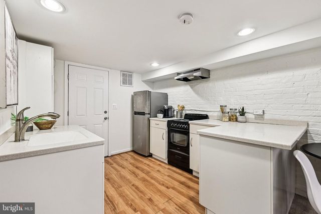 617 FARRAGUT ST NW, Washington, DC 20011