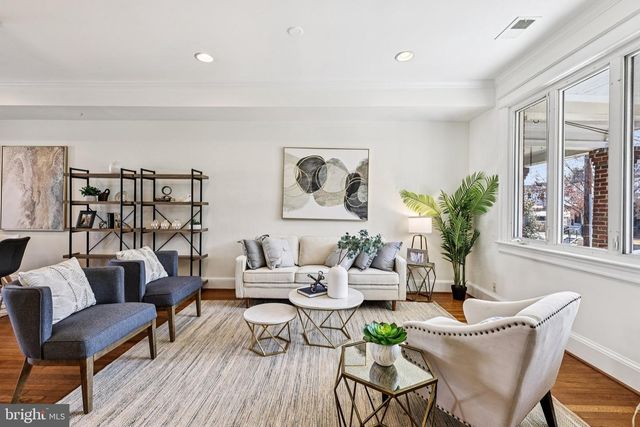 617 FARRAGUT ST NW, Washington, DC 20011