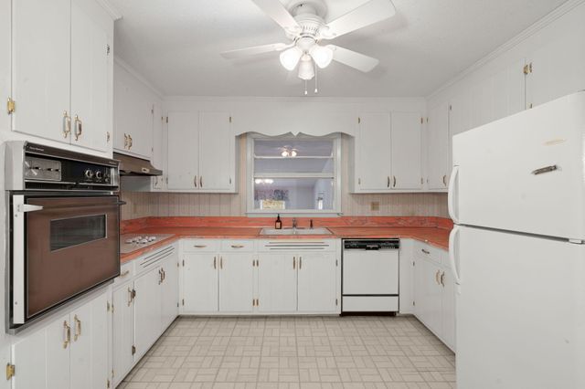 772 Hillsboro Road, Orangeburg, SC 29118