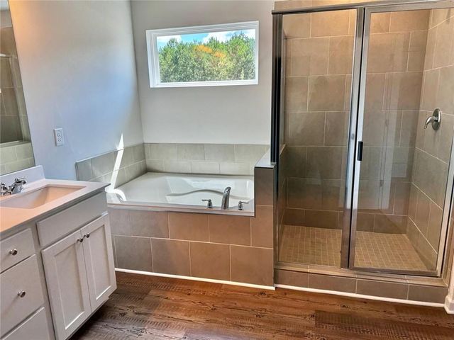 440 Point Place Drive, Loganville, GA 30052