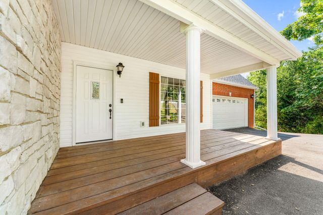 2505 Talking Rocks Road, Branson West, MO 65737