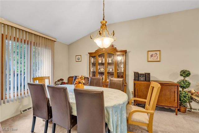 17024 Bear Creek Lane, Strongsville, OH 44136