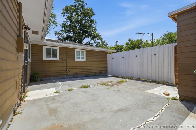 1940 E 50th Place N, Tulsa, OK 74130