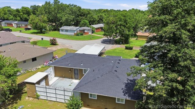 1940 E 50th Place N, Tulsa, OK 74130