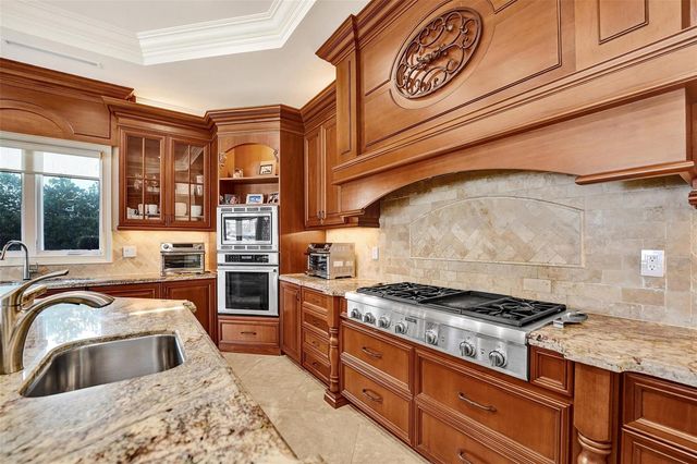 642 Palm Drive, Hallandale Beach, FL 33009