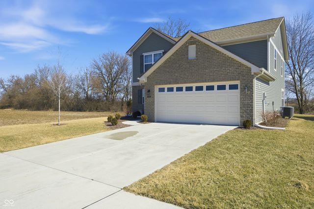 610 Persimmon Pass, Lapel, IN 46051