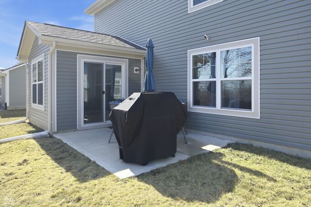 610 Persimmon Pass, Lapel, IN 46051