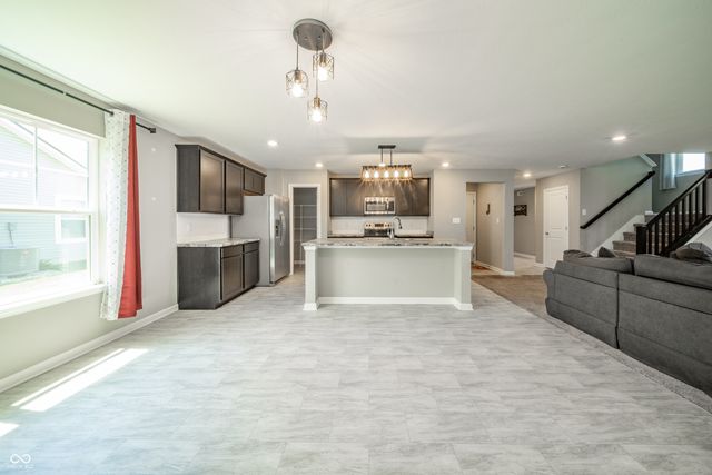610 Persimmon Pass, Lapel, IN 46051