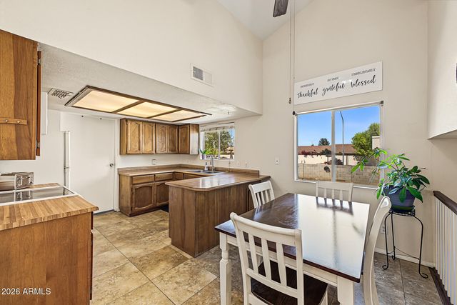 3852 E GABLE Avenue, Mesa, AZ 85206