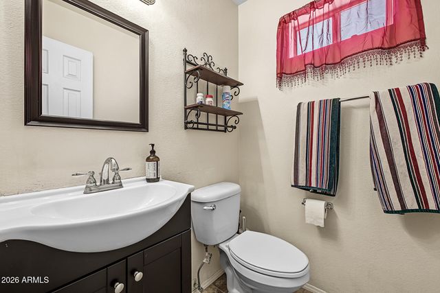 3852 E GABLE Avenue, Mesa, AZ 85206