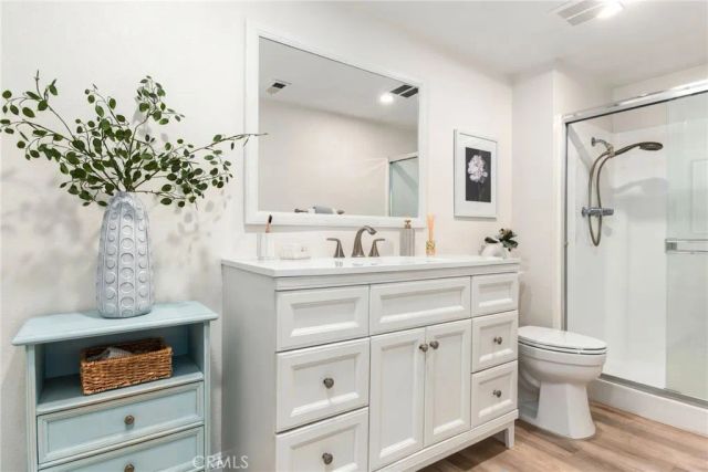 14 Surfside Ct Court, Newport Beach, CA 92663