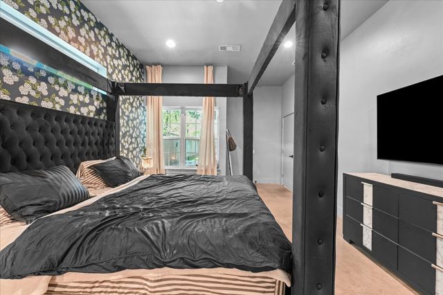 2403 Dathe Street, Dallas, TX 75215