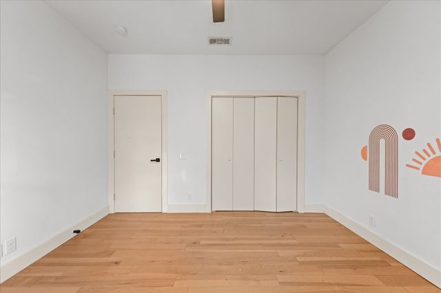 2403 Dathe Street, Dallas, TX 75215