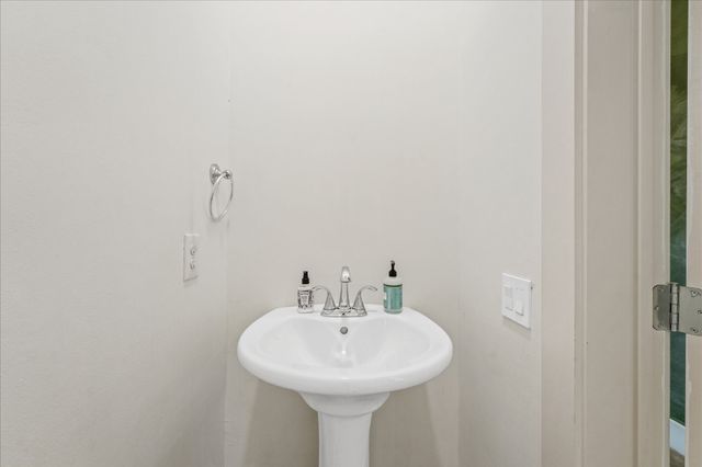 2403 Dathe Street, Dallas, TX 75215