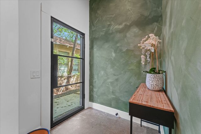 2403 Dathe Street, Dallas, TX 75215