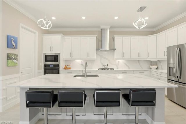 13615 Blue Bay CIR, Fort Myers, FL 33913