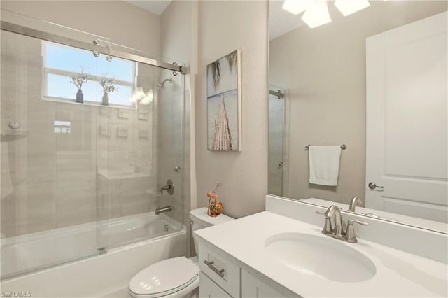 13615 Blue Bay CIR, Fort Myers, FL 33913