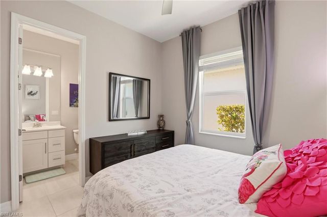 13615 Blue Bay CIR, Fort Myers, FL 33913