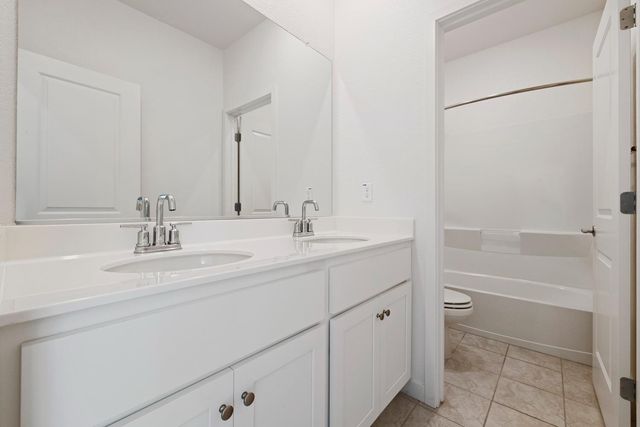 997 Pipit St, Lathrop, CA 95330
