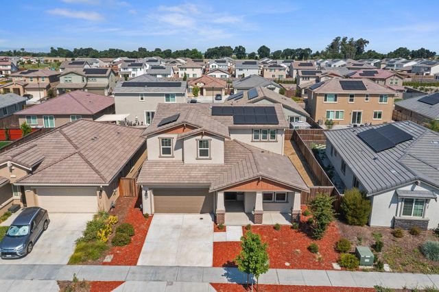 997 Pipit St, Lathrop, CA 95330
