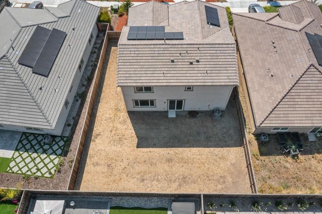 997 Pipit St, Lathrop, CA 95330