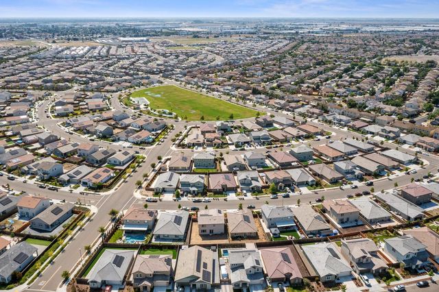 997 Pipit St, Lathrop, CA 95330