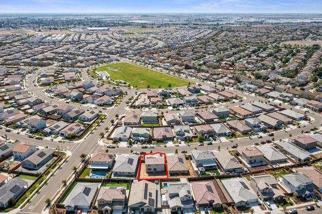 997 Pipit St, Lathrop, CA 95330