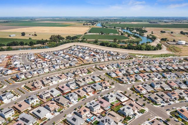 997 Pipit St, Lathrop, CA 95330