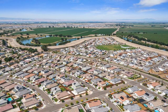 997 Pipit St, Lathrop, CA 95330