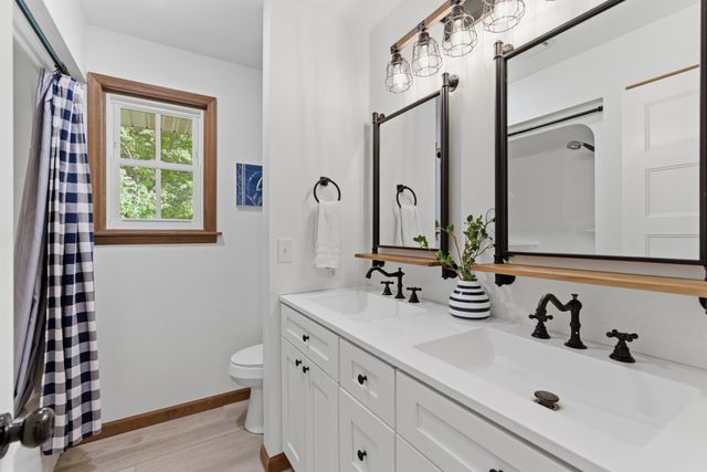 450 Paul Thompson Rd, Bethpage, TN 37022