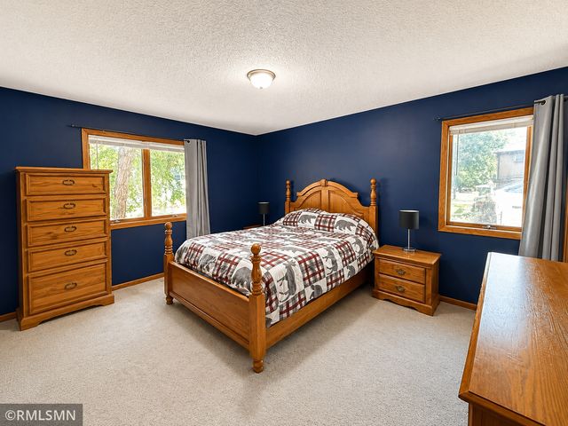 815 10th Street W, Hastings, MN 55033