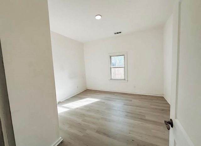 125 S Linda Street, Cowpens, SC 29330