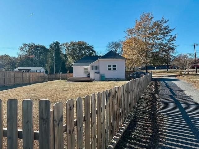 125 S Linda Street, Cowpens, SC 29330