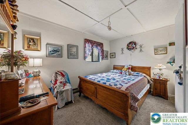 2445 Dornick Road, Middle Smithfield Twp, PA 18302
